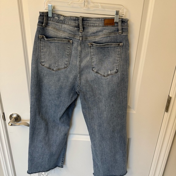 Judy Blue Wide Leg Distressed Cropped Jeans Size 31 - Picture 9 of 10